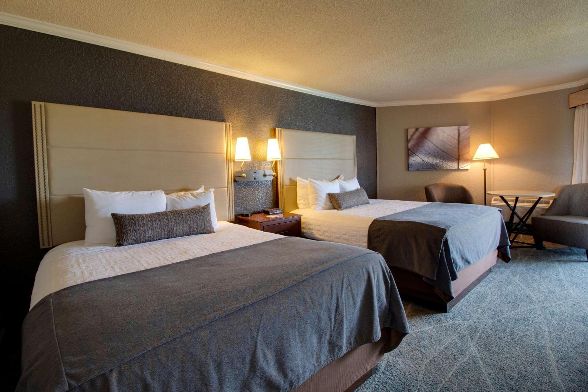 เบสต์ เวสเทิร์น ฮาร์เบอร์ พอยต์ เลคฟรอนต์ Hotel เซนต์อิกเนซ ภายนอก รูปภาพ